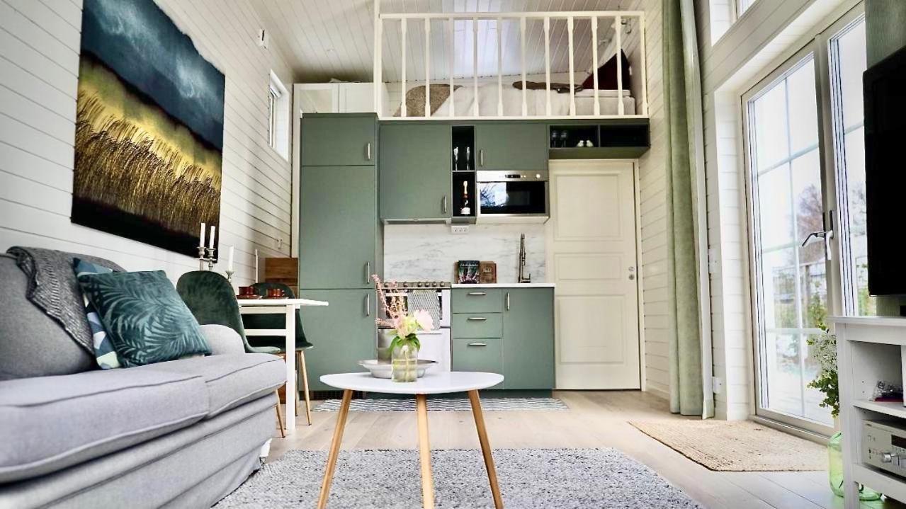 Strandnaera, Pergola, P-Plats I Hoellviken エクステリア 写真